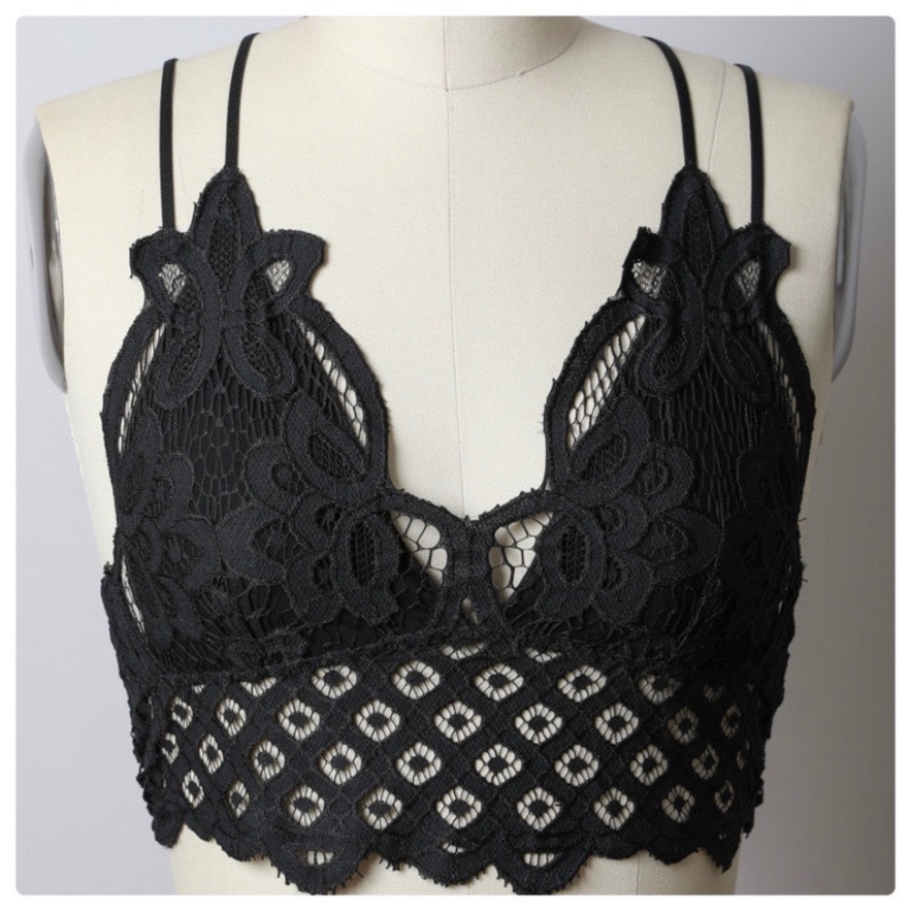 Lydia Crochet Lace Longline Bralette - Picture 3 of 9